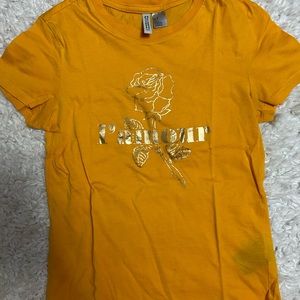 H&M yellow shirt